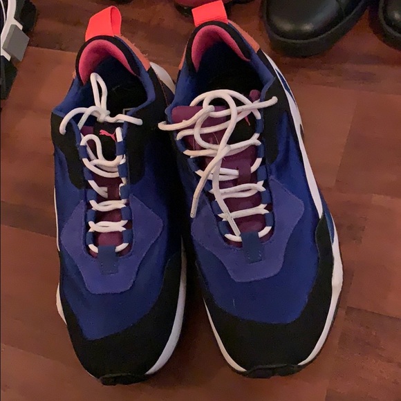 Puma Thunder Sneakers - Picture 1 of 5